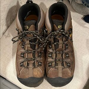 Women’s Keen Brown and Black Hiking Boots with Sturdy Soles